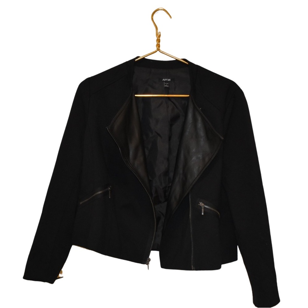 🎉 🥳 HOST PICK 🥳 🎉 WOMEN’S BLACK APT 9 PETITE BLAZER - Picture 2 of 4